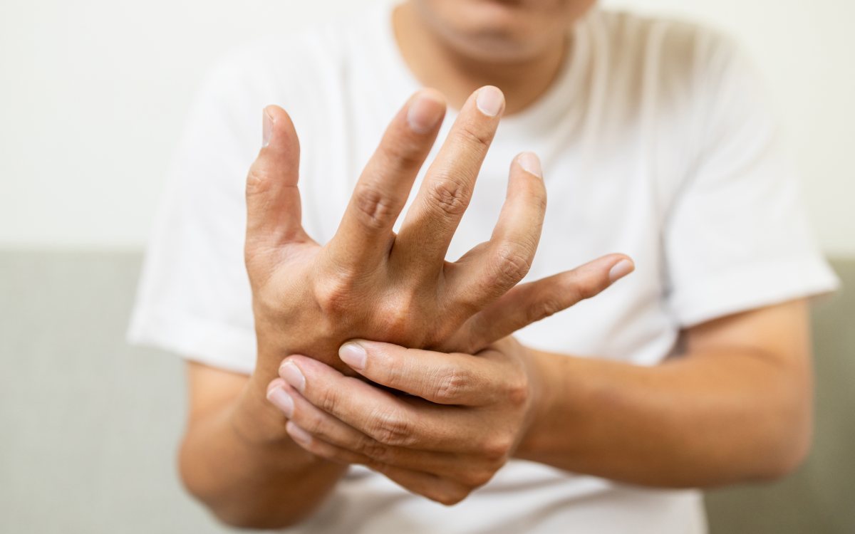 Causes and management options of hand tremors